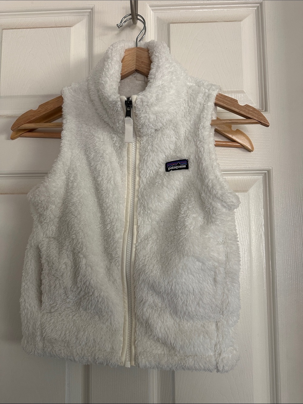 Girls Patagonia White Sherpa Fleece Vest